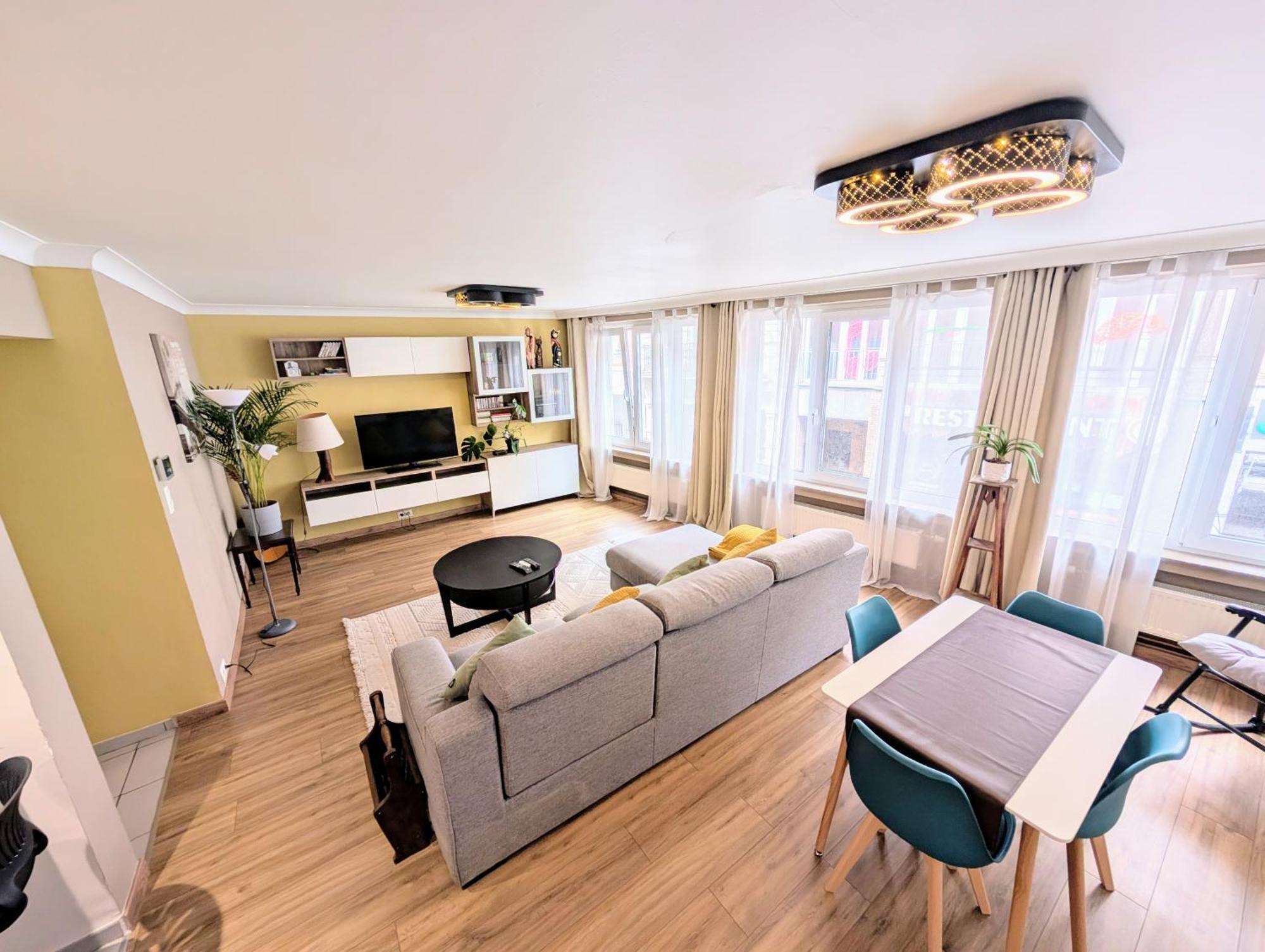 Apartamento Superbe Dans Le Centre De - Arivee Autonome *